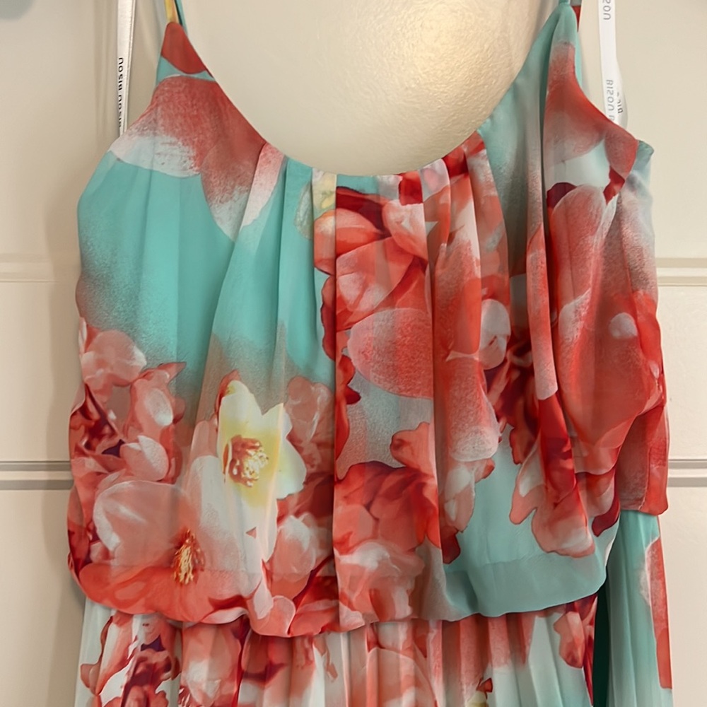 Spring maxi dress - Picture 2 of 3
